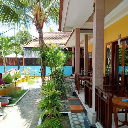 Yellow Bridge Guest House Нуса-Лембонган Екстер'єр фото