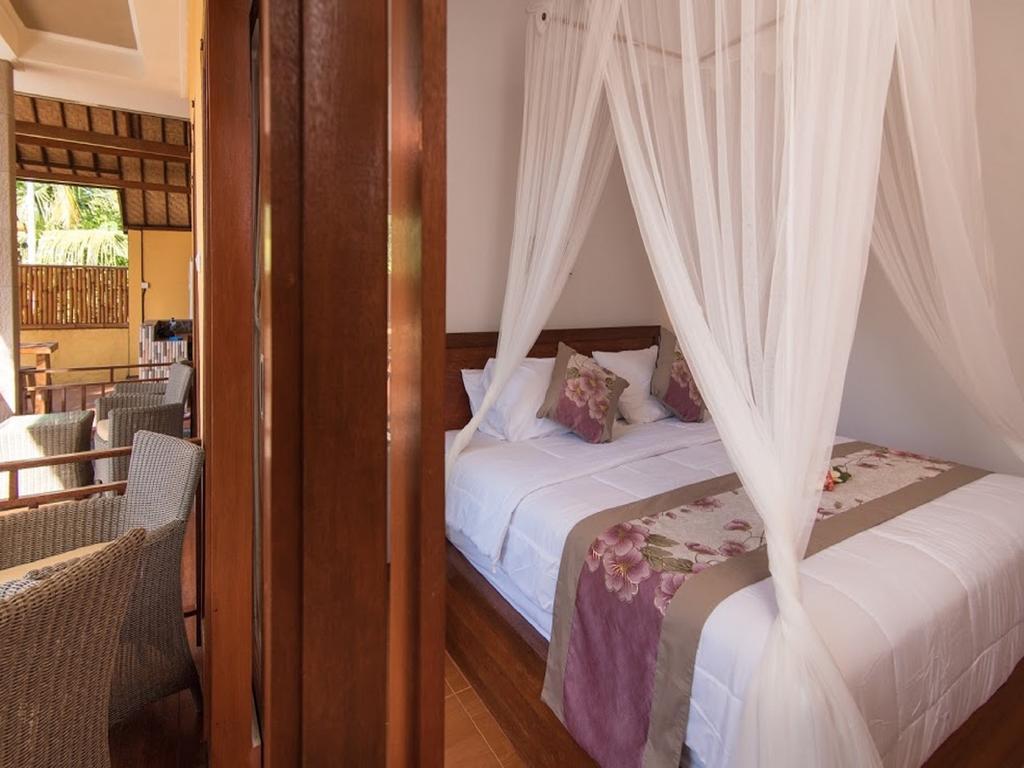 Yellow Bridge Guest House Нуса-Лембонган Екстер'єр фото