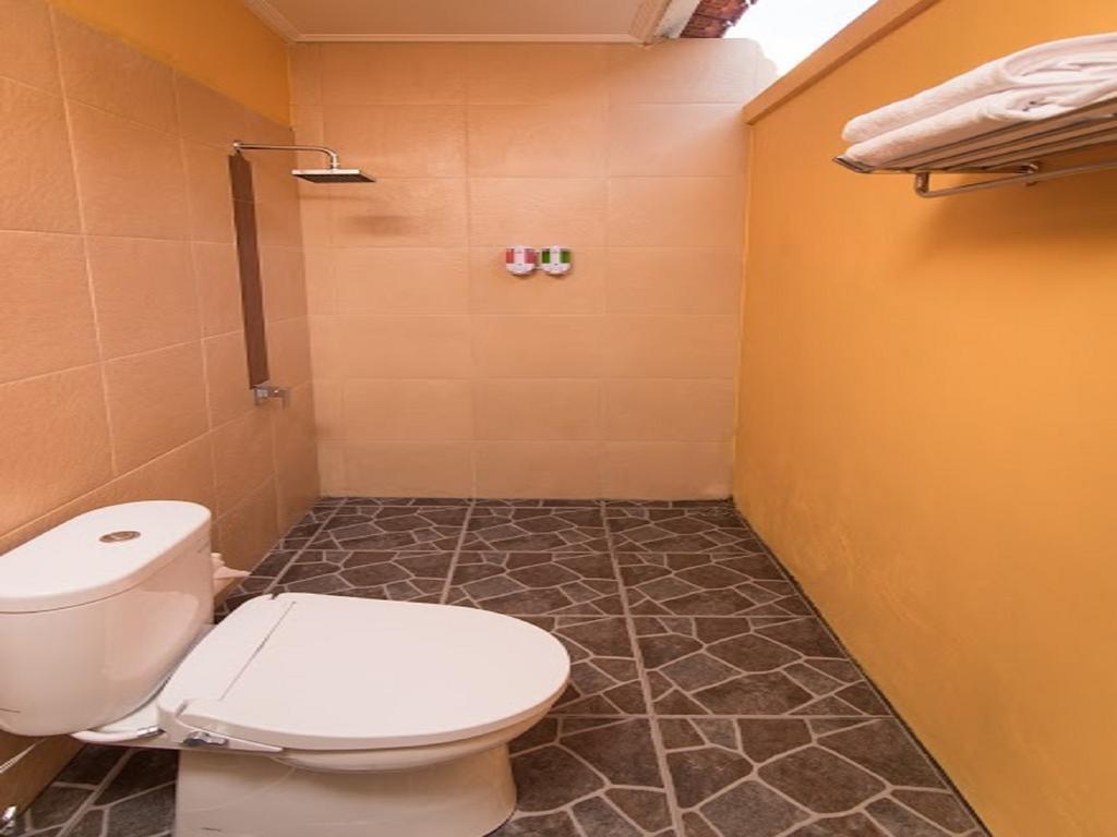Yellow Bridge Guest House Нуса-Лембонган Екстер'єр фото